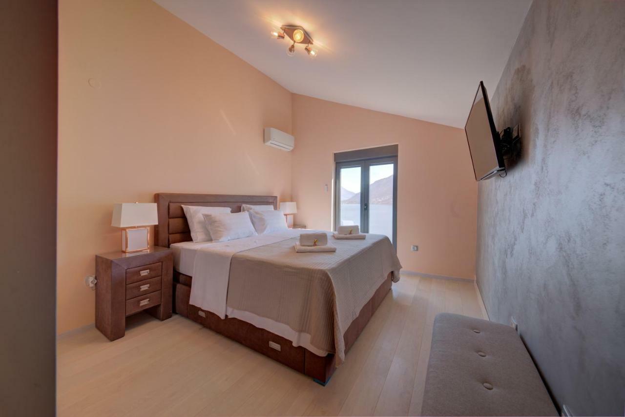Bajova Kula Luxury Residences 科托尔 外观 照片